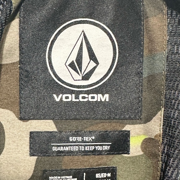 Volcom Gore-Tex camo jacket—weatherproof & unstoppable style! #Volcom #GoreTex!🔥 - Picture 6 of 10